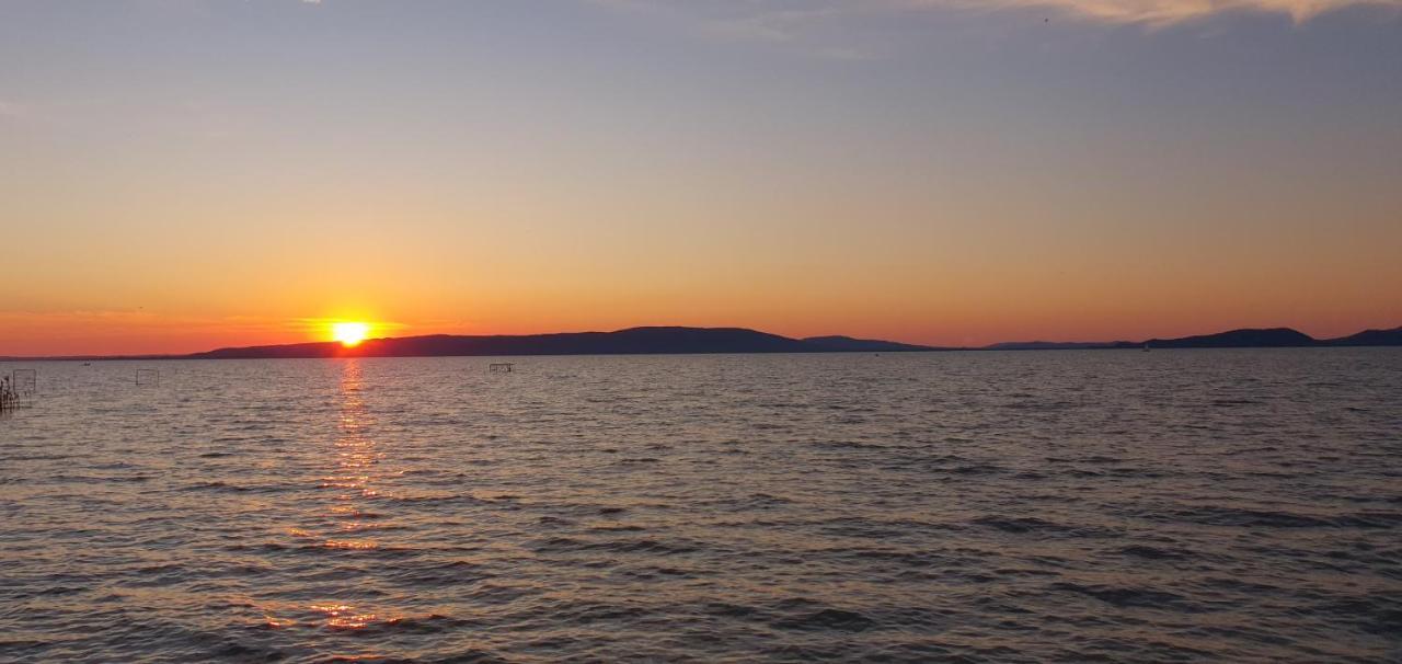 TópART Apartman I Balatonfenyves Bagian luar foto